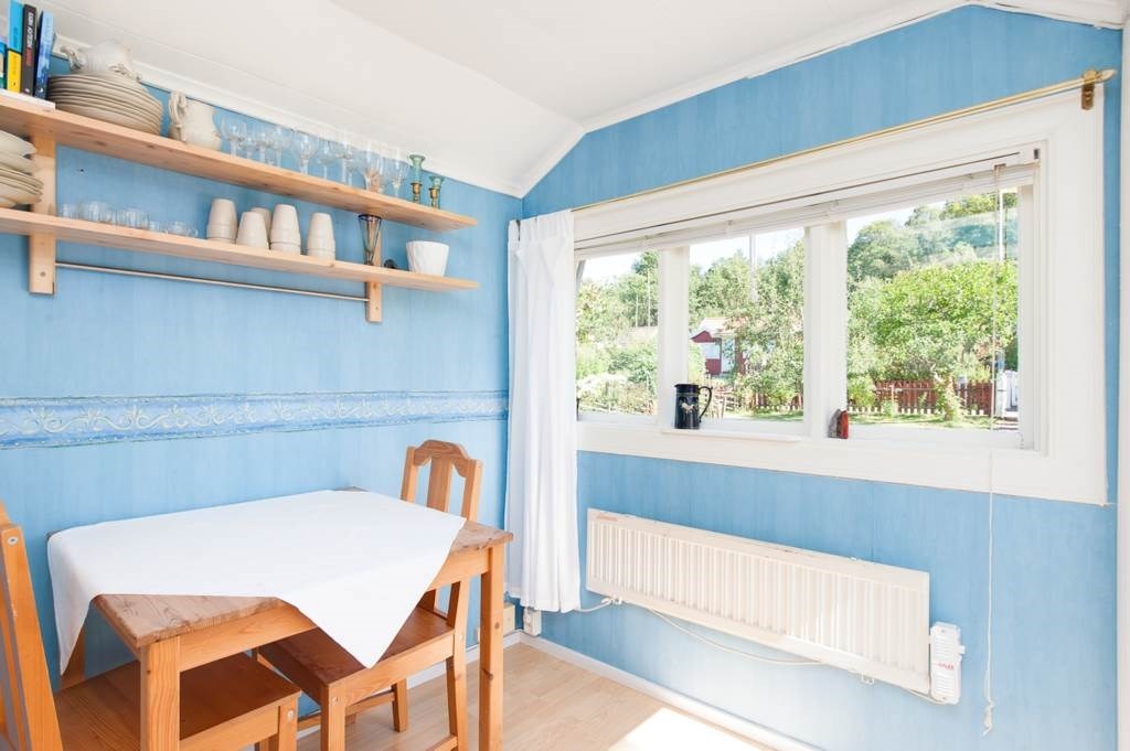 Lågupplöst Hall med matplats