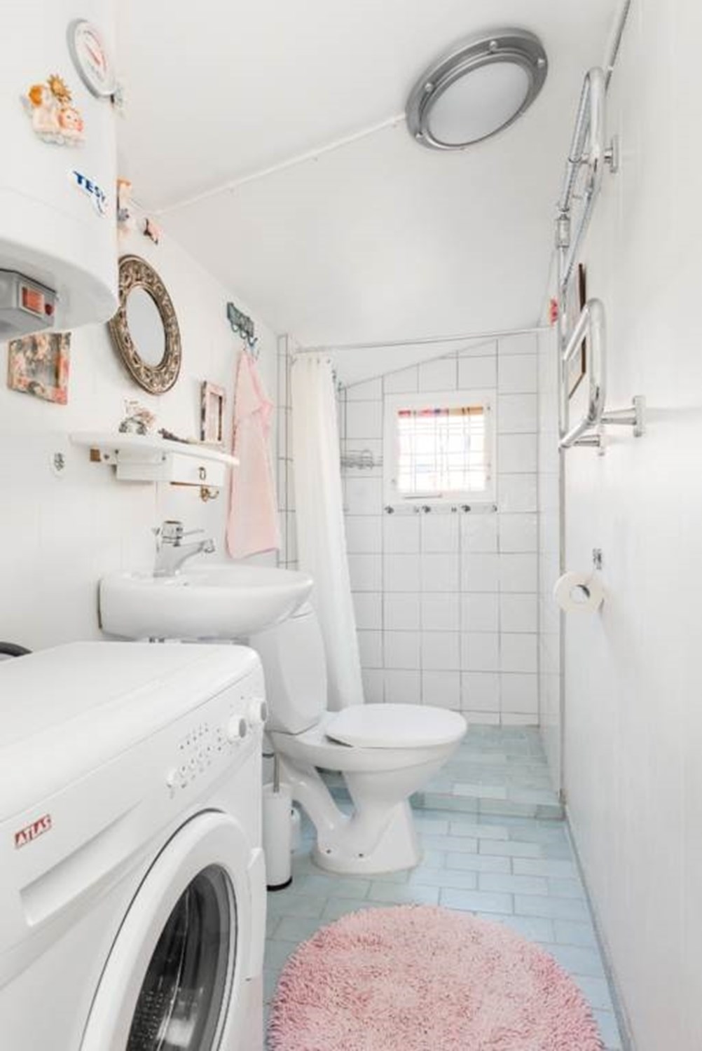 Lågupplöst Badrum