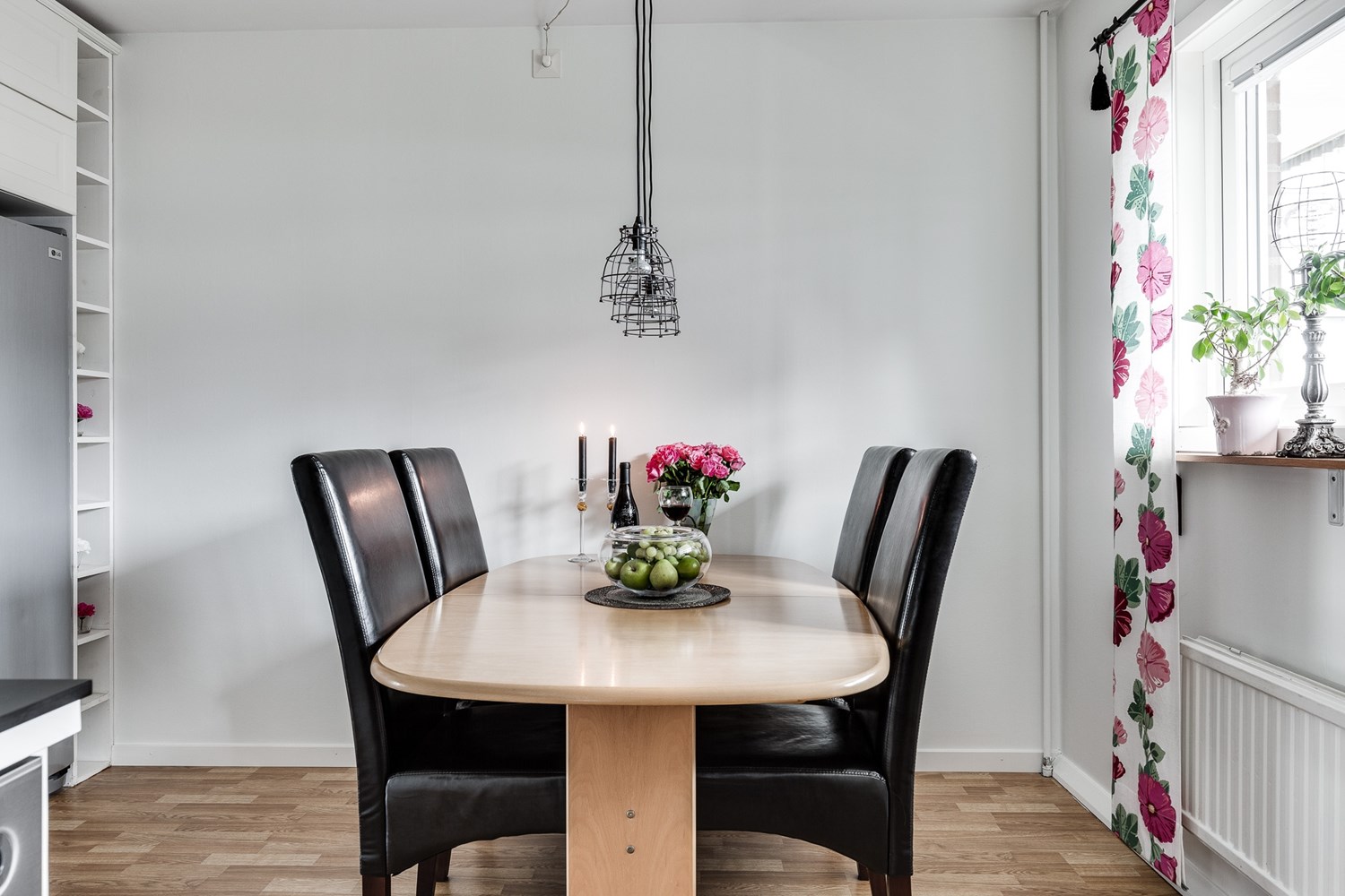 Matplats för upp till 8 personer