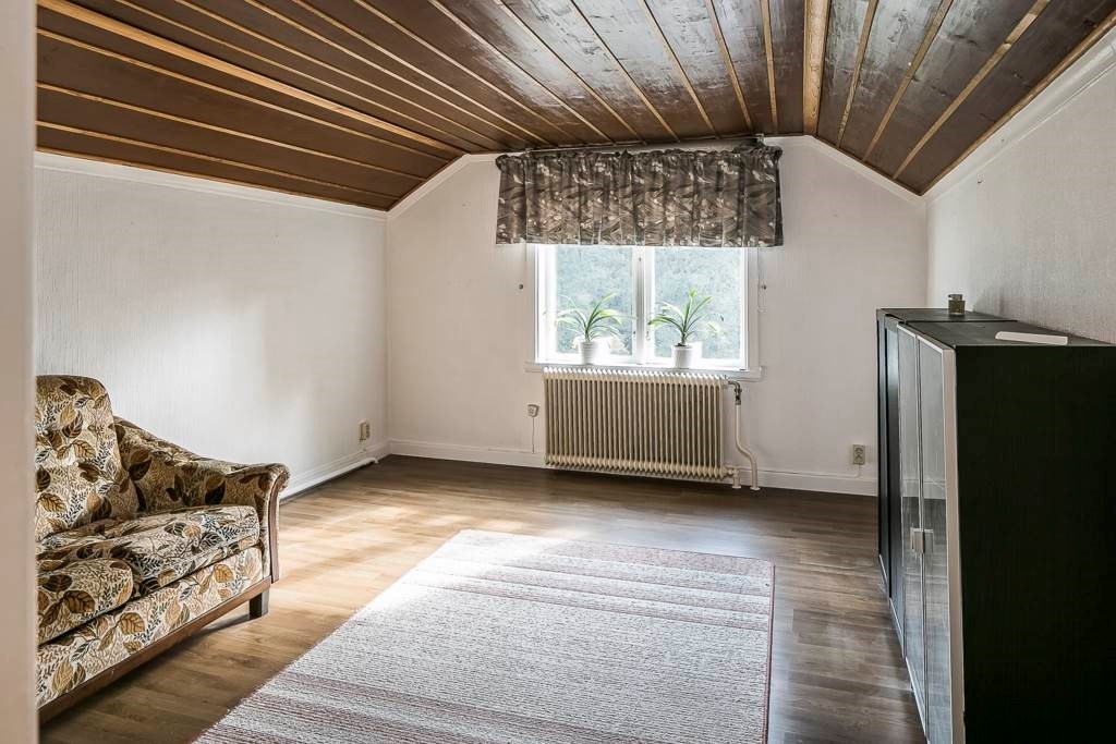 Lågupplöst Det andra sovrummet på övervåning