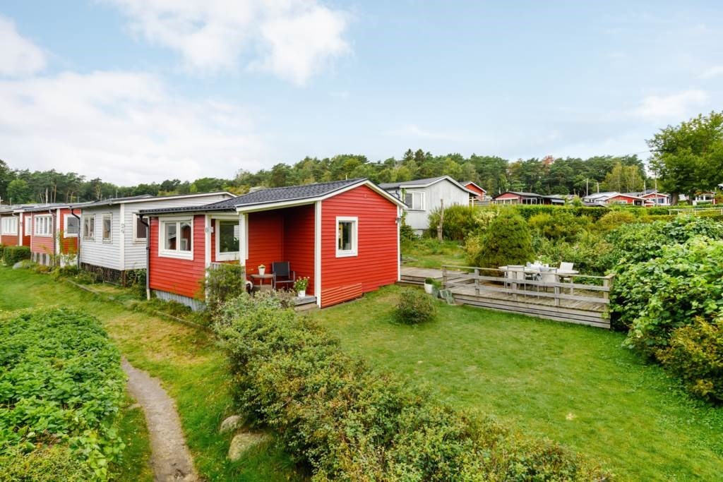 Lågupplöst Stor trädgård och altan