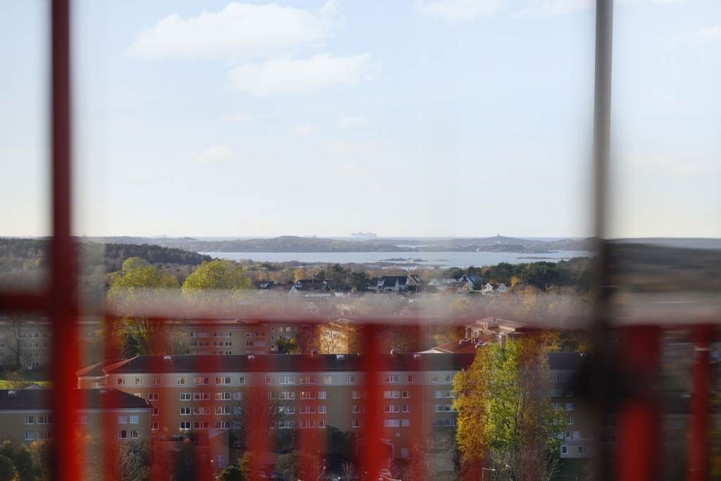 Lågupplöst Inglasad balkong i rent västerläge och oslagbar utsikt