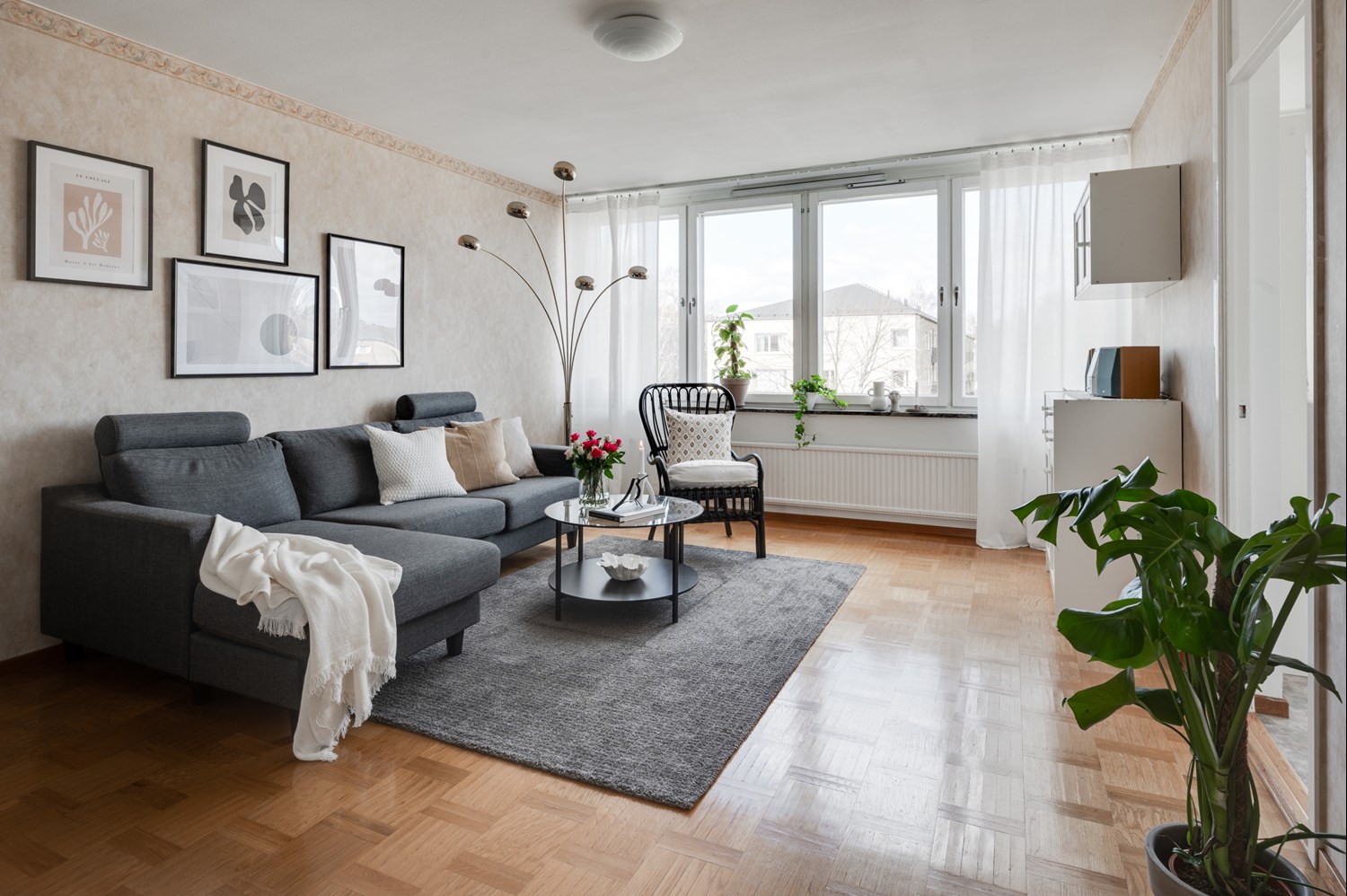 Varmt välkomna till denna trea på Tunnlandsgatan10