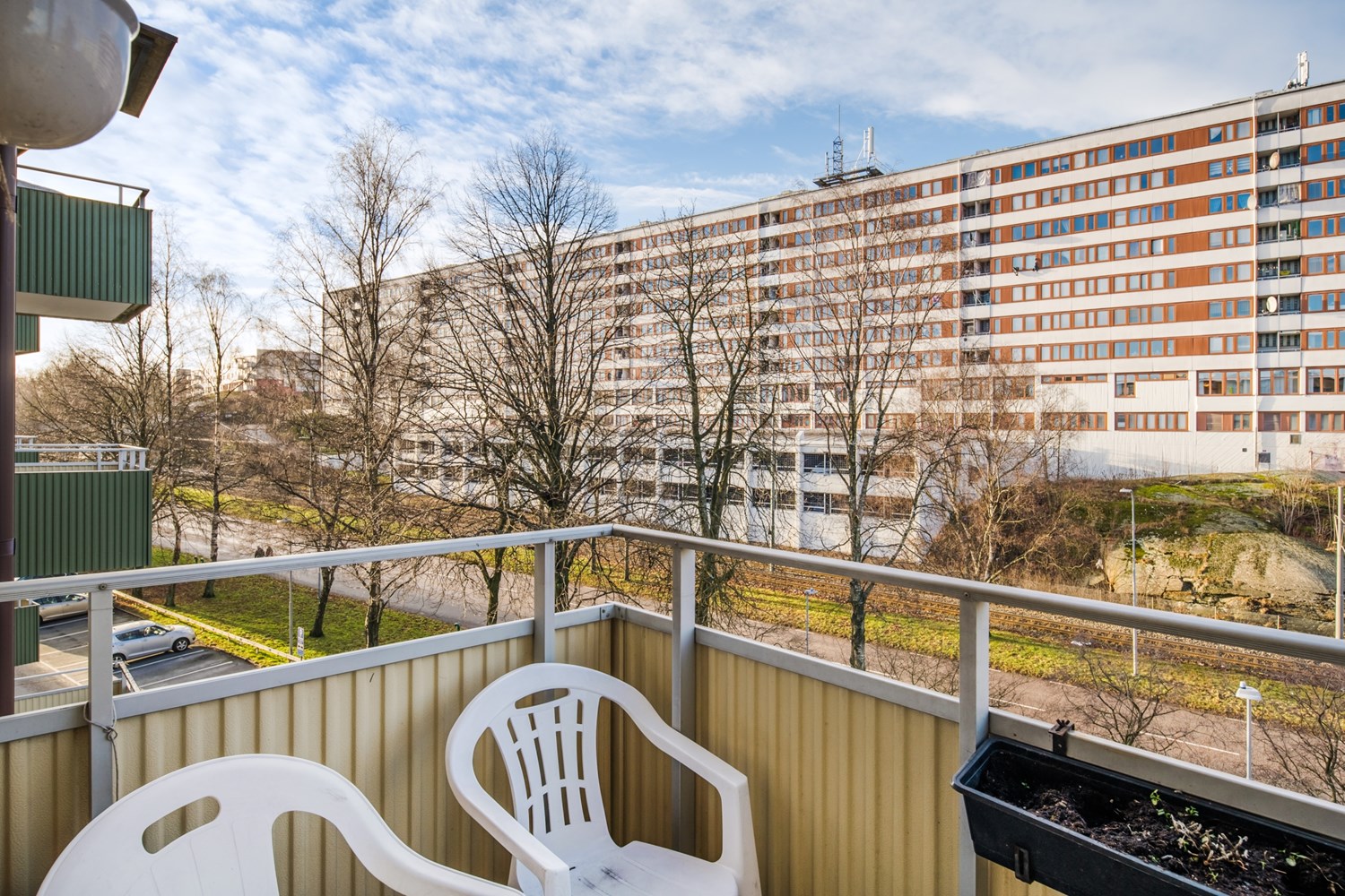 Lågupplöst Balkong med soligt västerläge