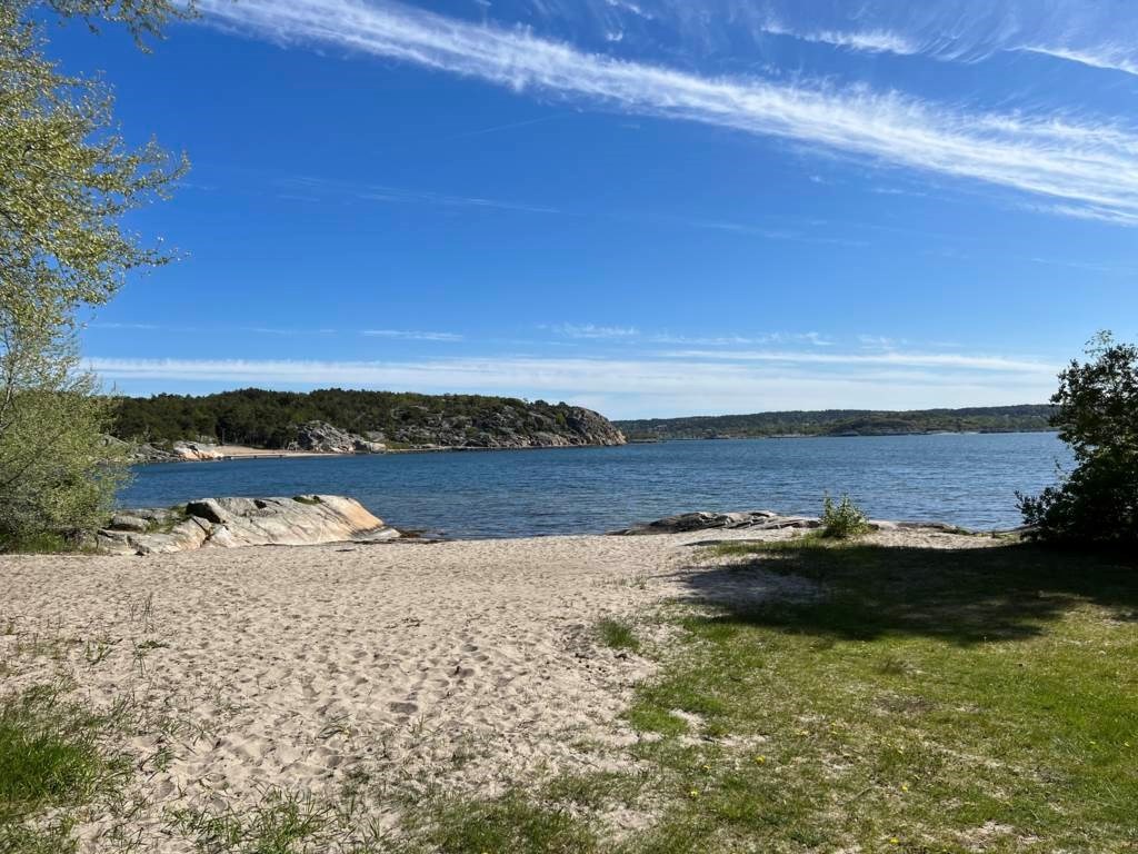 Lågupplöst Smithska Uddens badplats på bekvämt avstånd från stugan