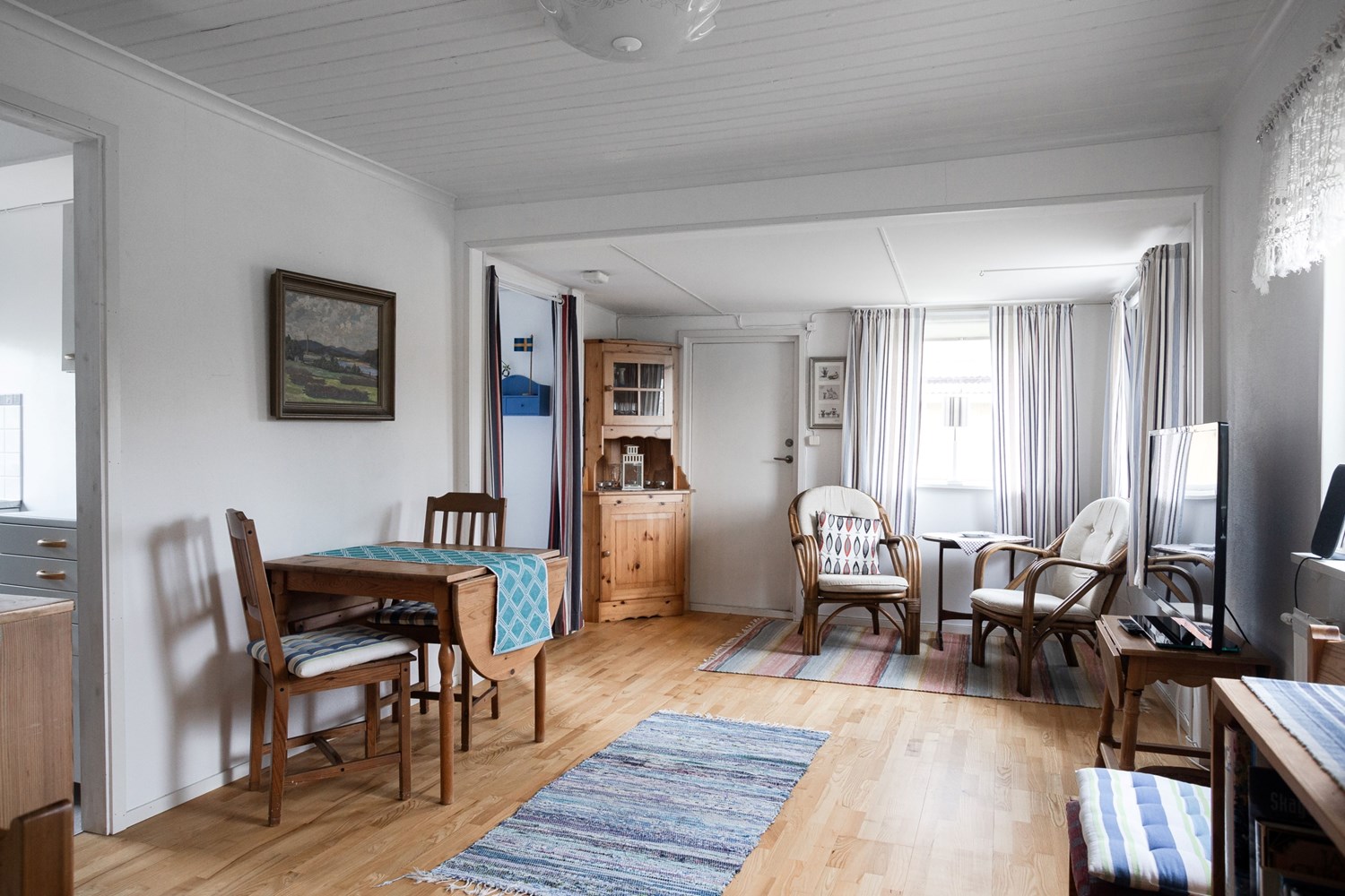 Välkomna in i stugan