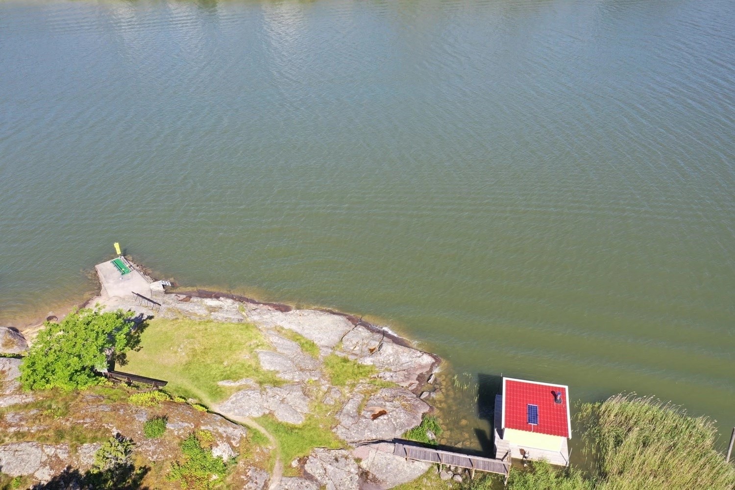 Lågupplöst Badplats m brygga