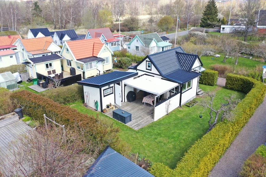 Hörntomt med soligt läge