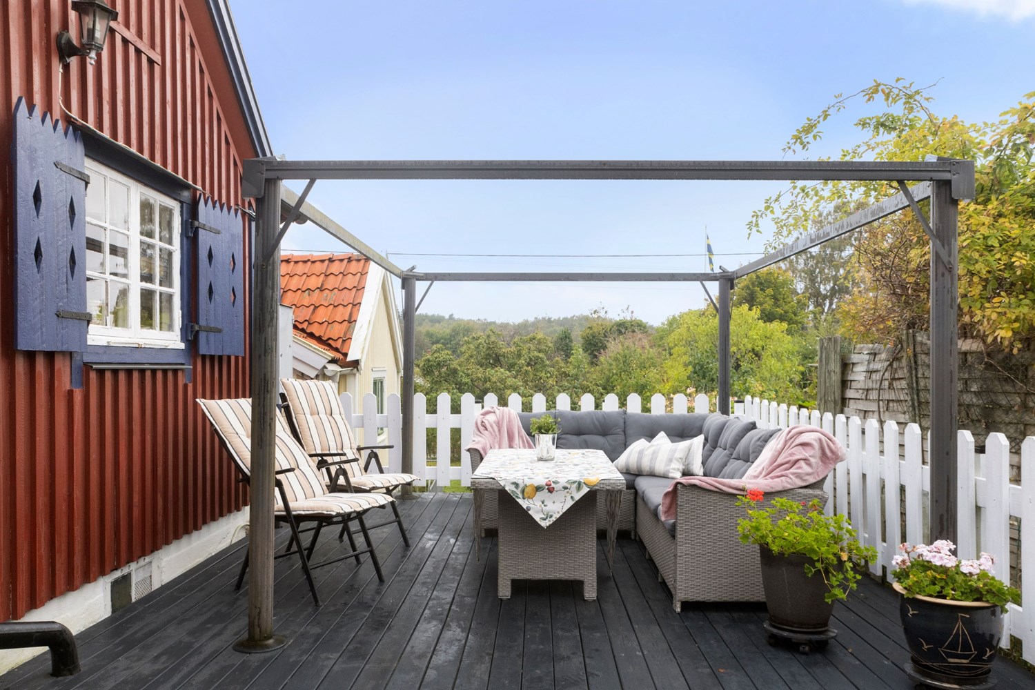 Altan med sol till sena kvällen