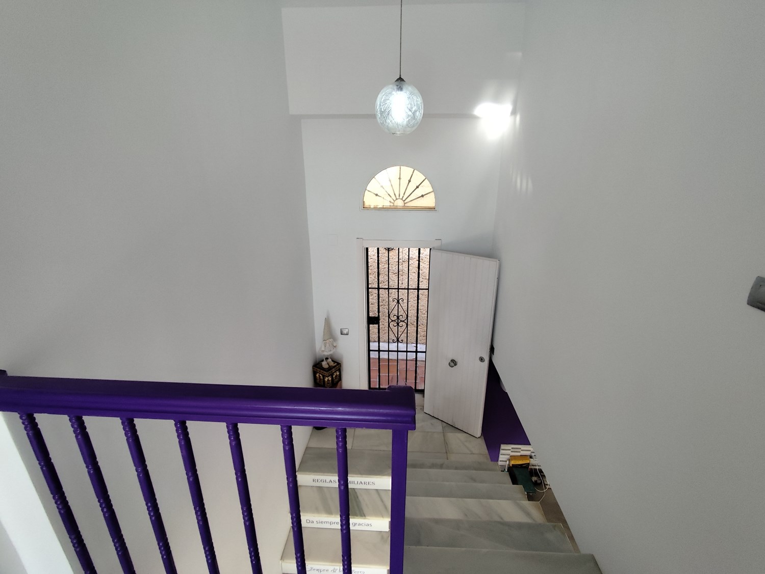 Bild Stilren villa med terrasser, pool & garage – San Cristobal