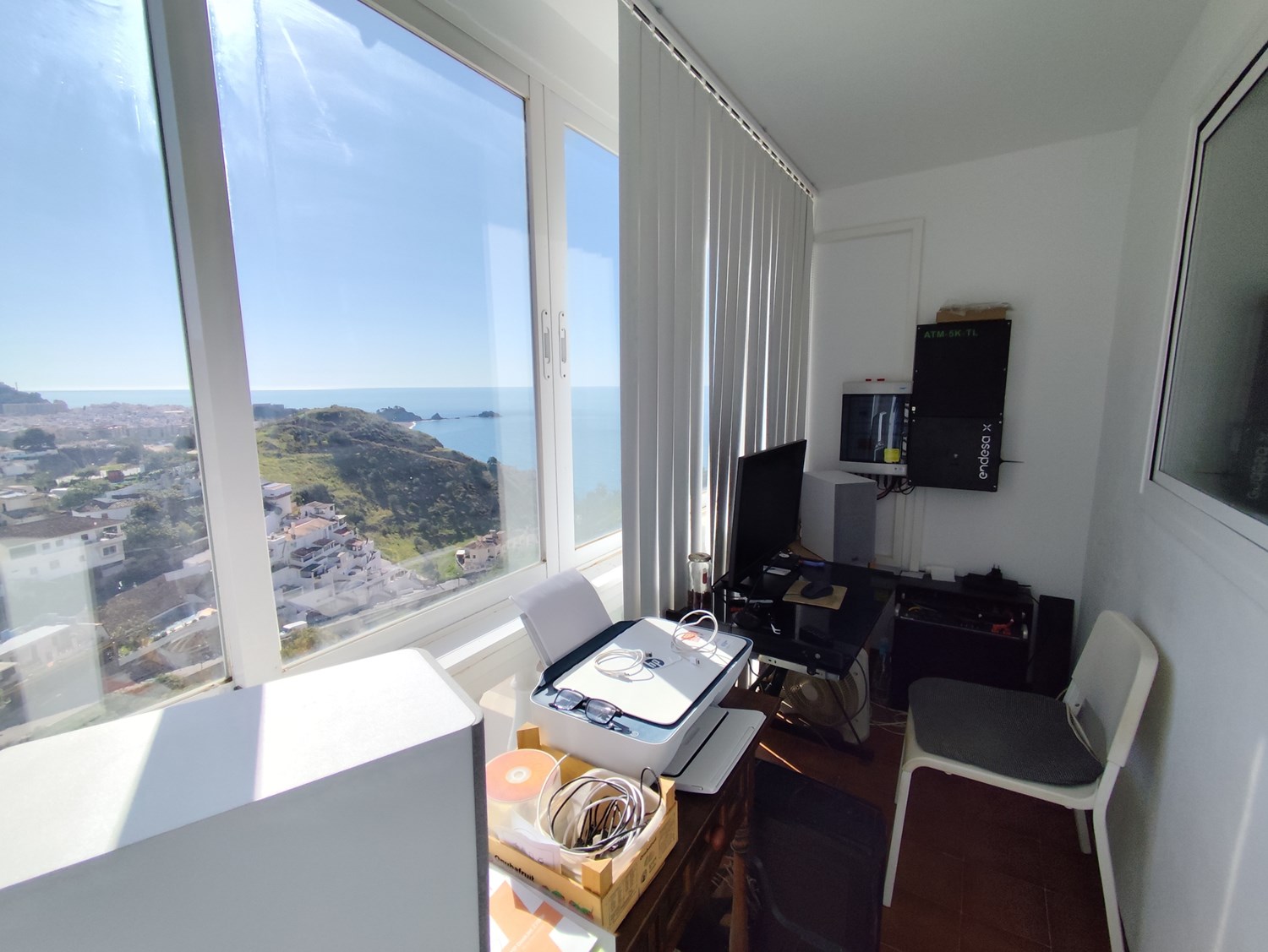 Bild Stilren villa med terrasser, pool & garage – San Cristobal