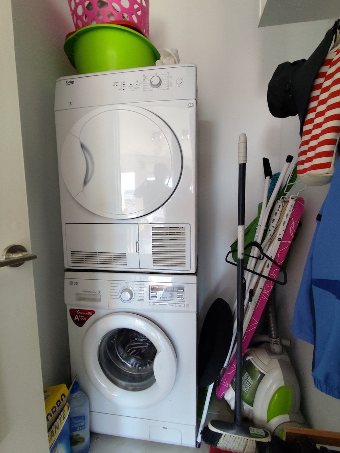 Bild Stilren villa med terrasser, pool & garage – San Cristobal