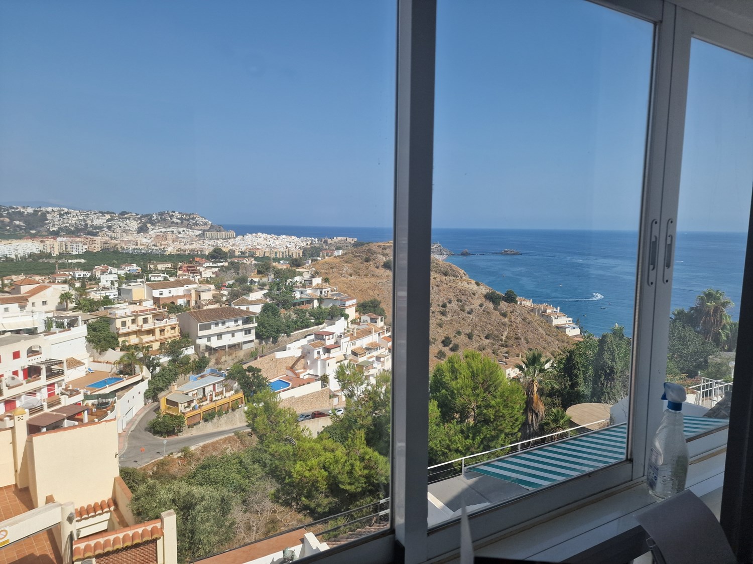 Bild Stilren villa med terrasser, pool & garage – San Cristobal