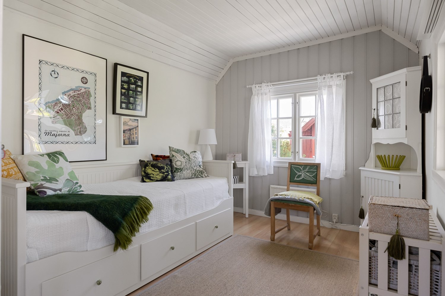 Allrum med dagbädd som ingår i köpet