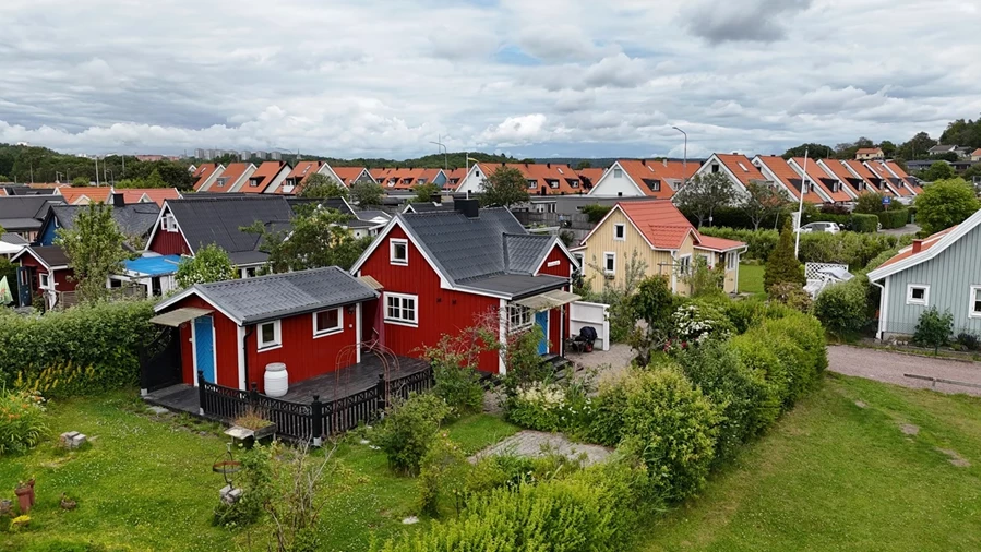 Hörntomt i angränsning mot lekplats