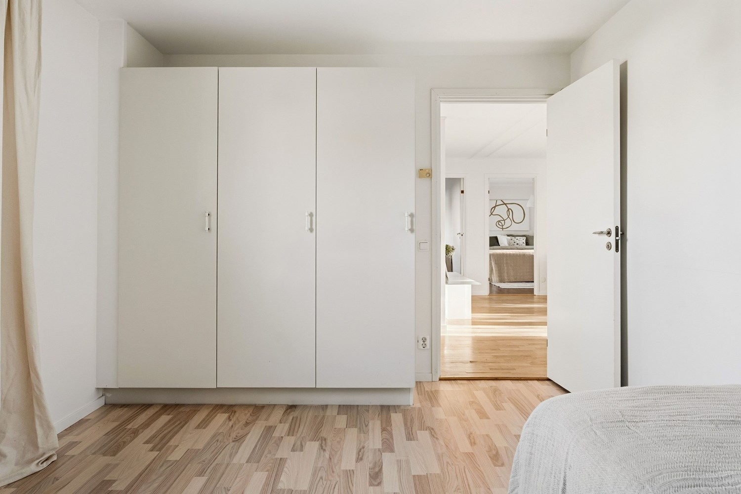 (4A) Annan vy Sovrum 1