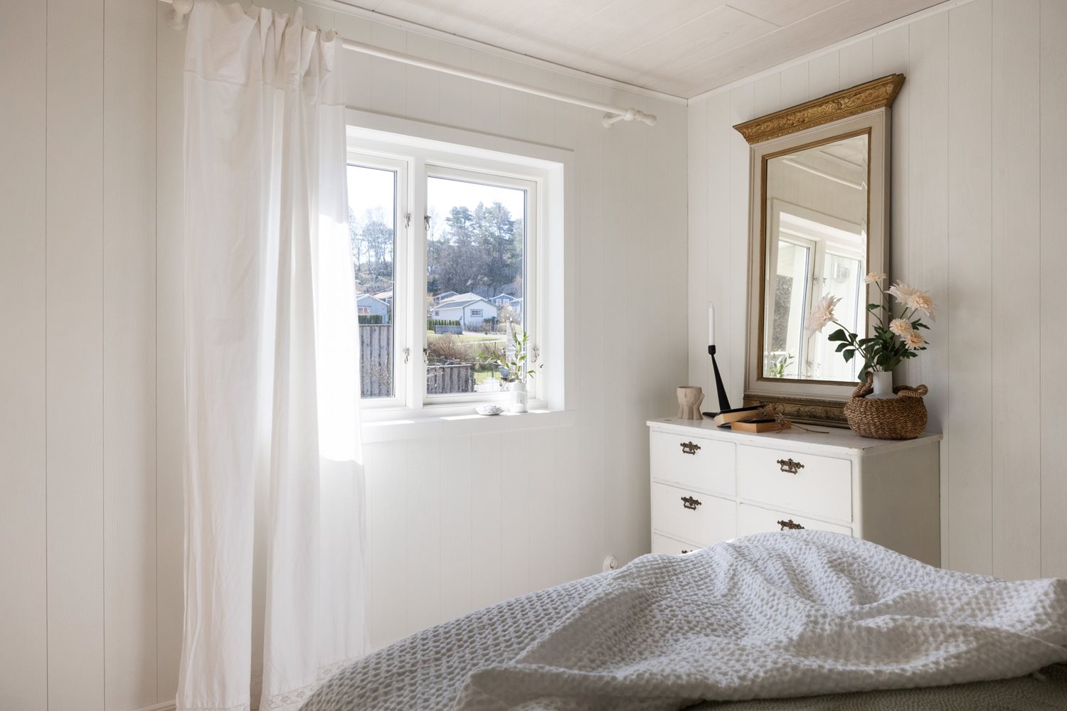 Annan vy i sovrummet