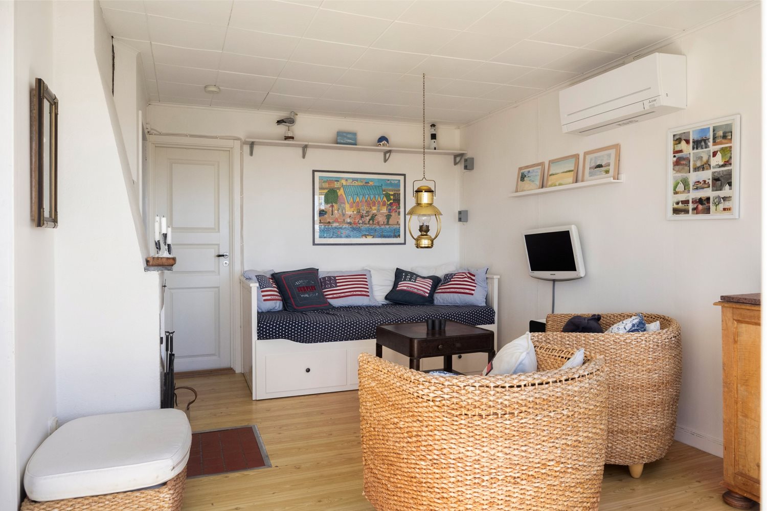 Annan vy över allrummet