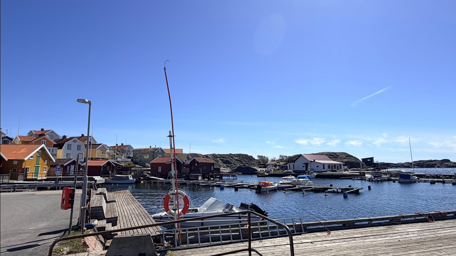 Bild Röd 165 - Orust , Bohuslän