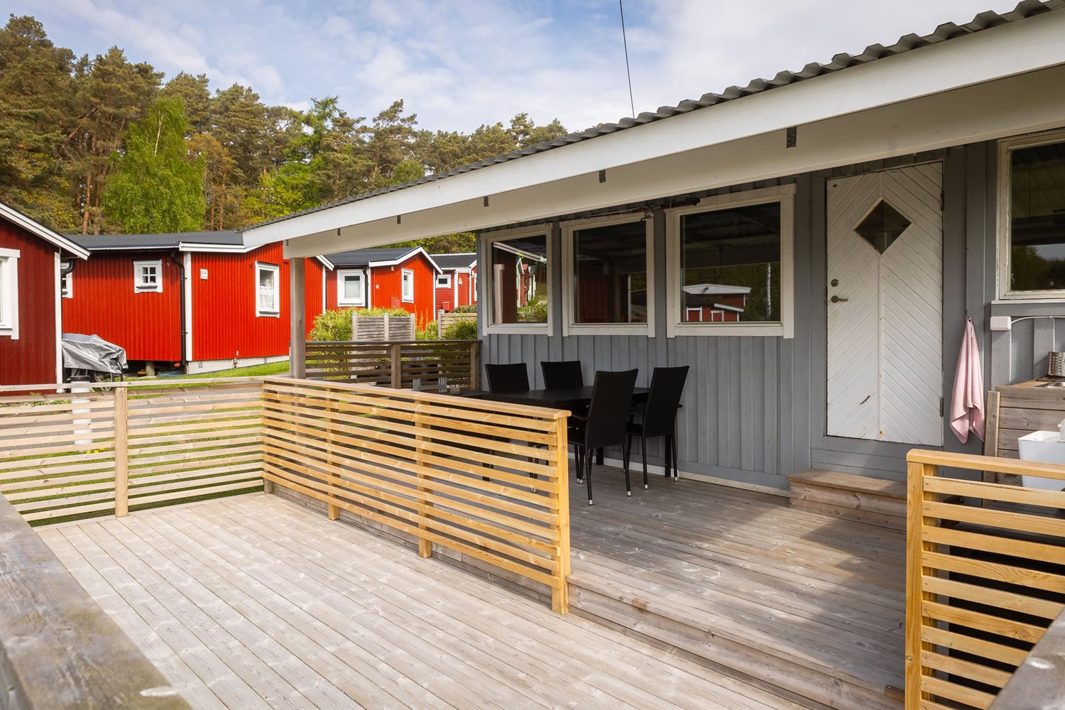 Altaner både med bar himmel och tak