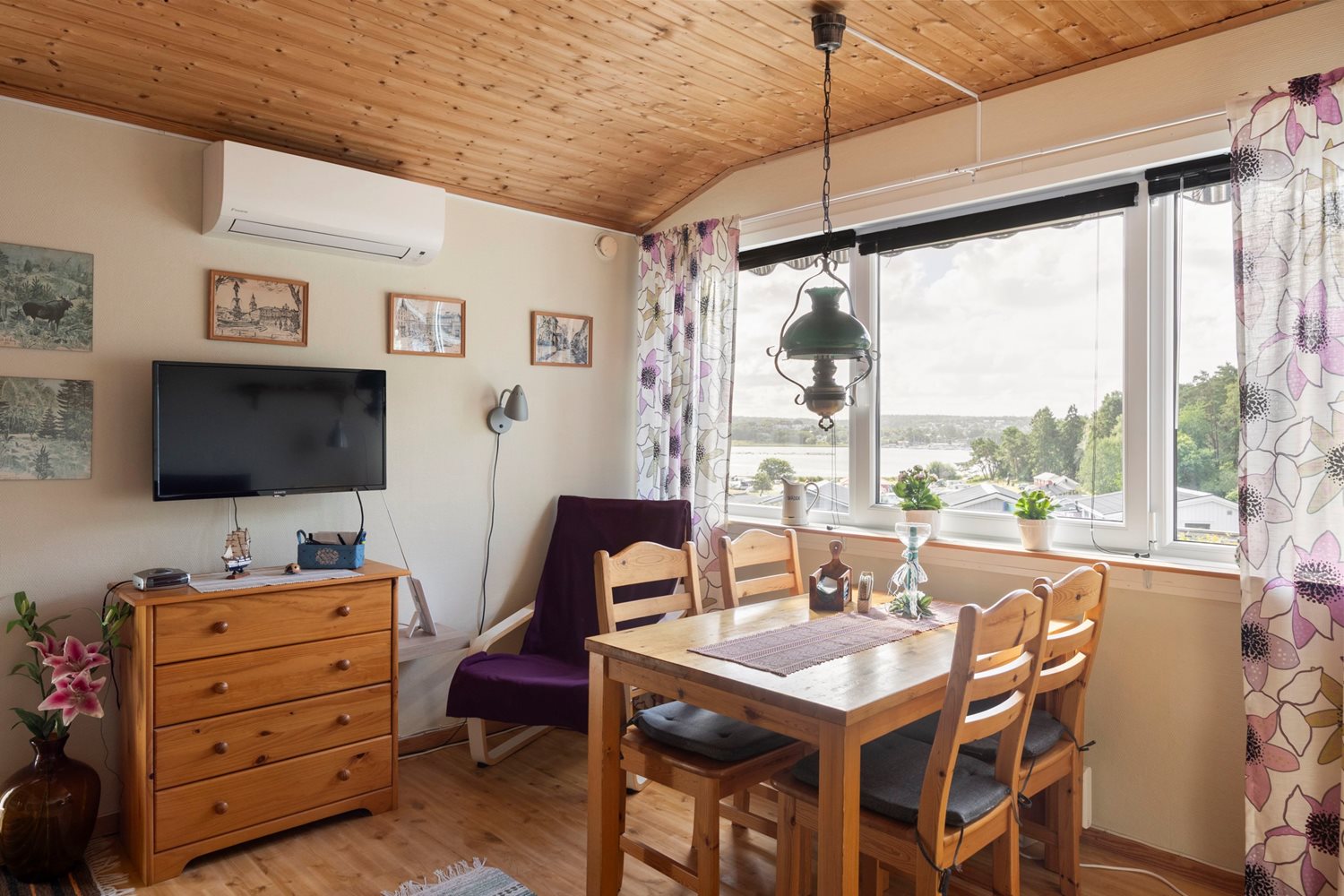 Matplats med utsikt
