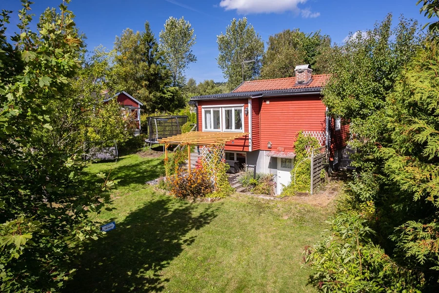 Bild Silvergransvägen 135